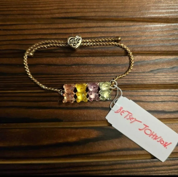 Betsey Johnson Gummy Bear Adjustable Bracelet! NWT! - Picture 4 of 11